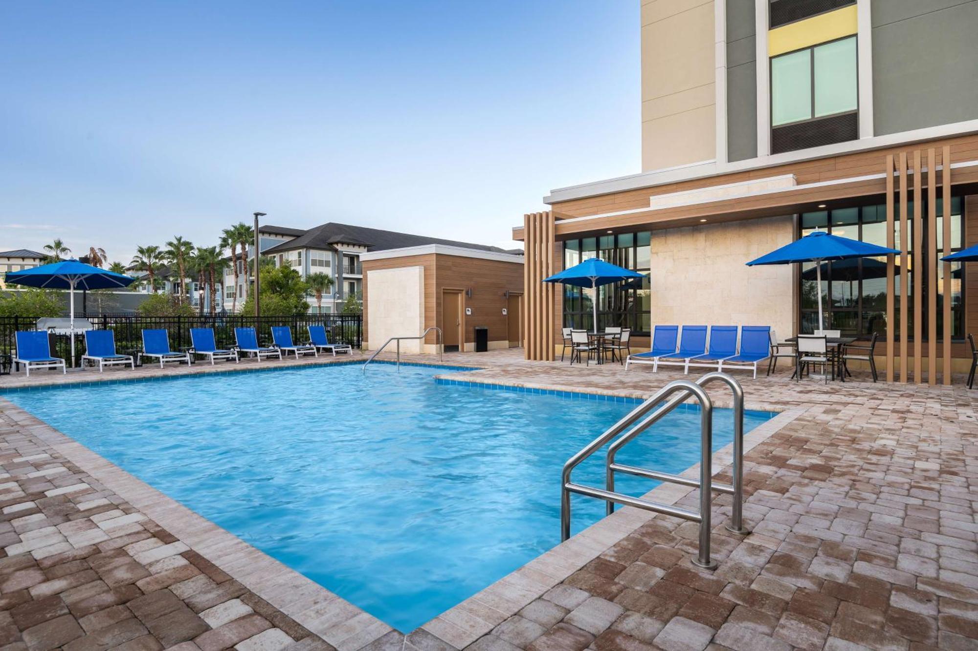 Hilton Garden Inn Orlando I-4 Millenia Blvd Mall Exteriör bild