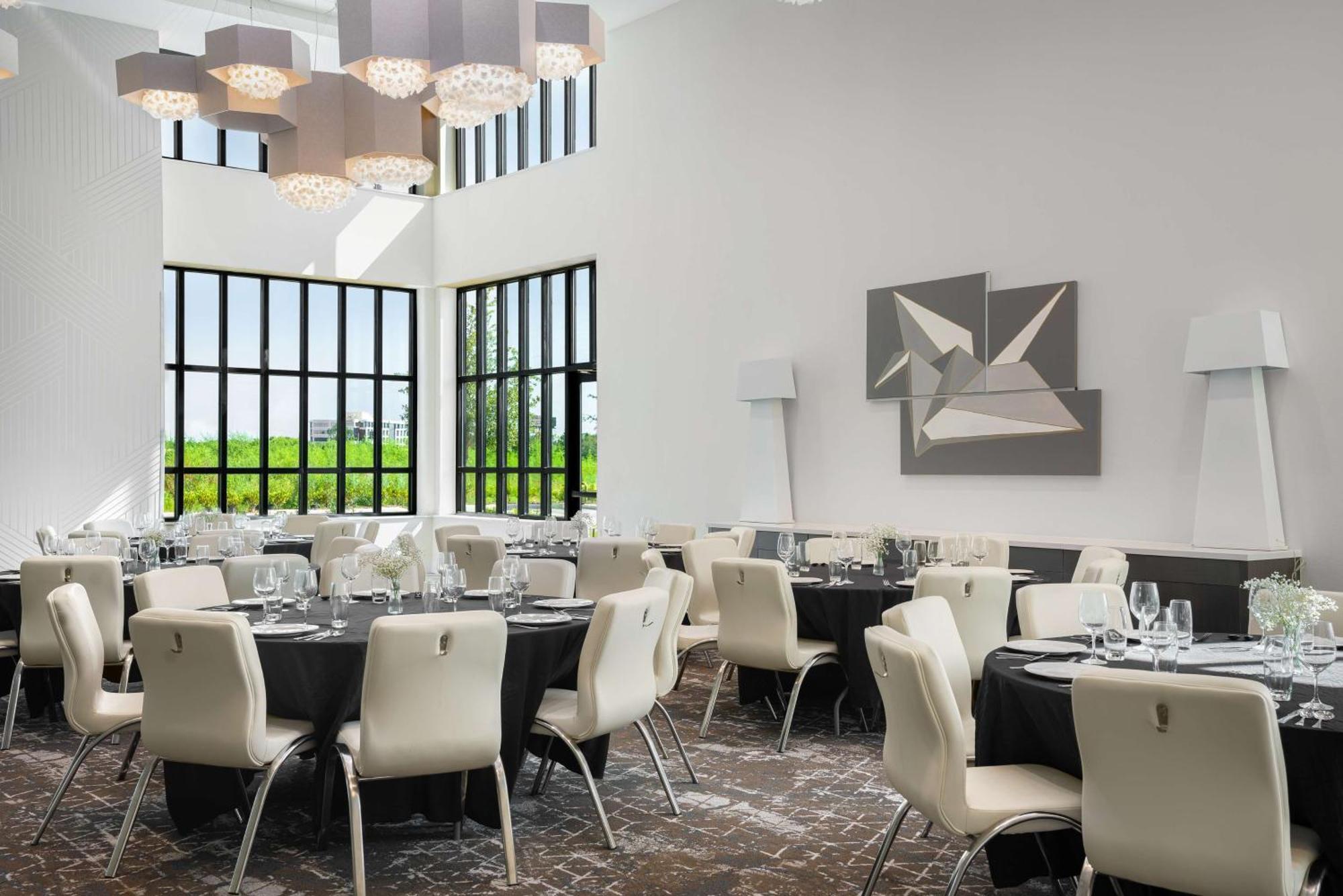 Hilton Garden Inn Orlando I-4 Millenia Blvd Mall Exteriör bild